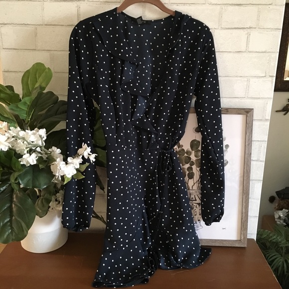 Forever 21 Dresses & Skirts - 🍃🌸{Forever 21}: Blue/White Polka Dot Wrap Dress